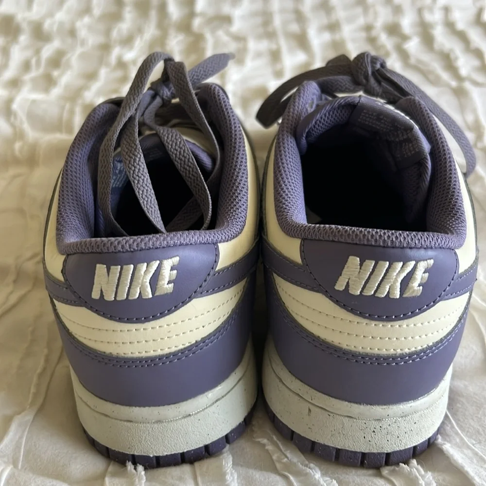 Nike Women’s Nike Dunk Low - Picture 4 of 9